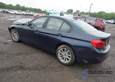 2017 BMW 320I xDrive z USA, uszkodzony, nr VIN WBA8E5G33HNU42803